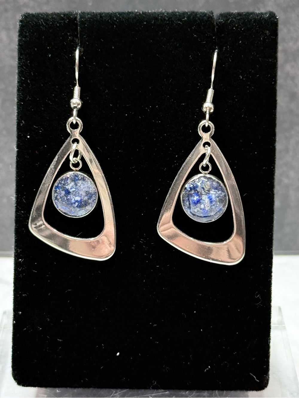 🚨3 for $15🚨 Mid-Century Modern Style Trapeze Dangle Earrings with Blue Accents